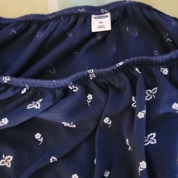 Top - Picture 2 of 3